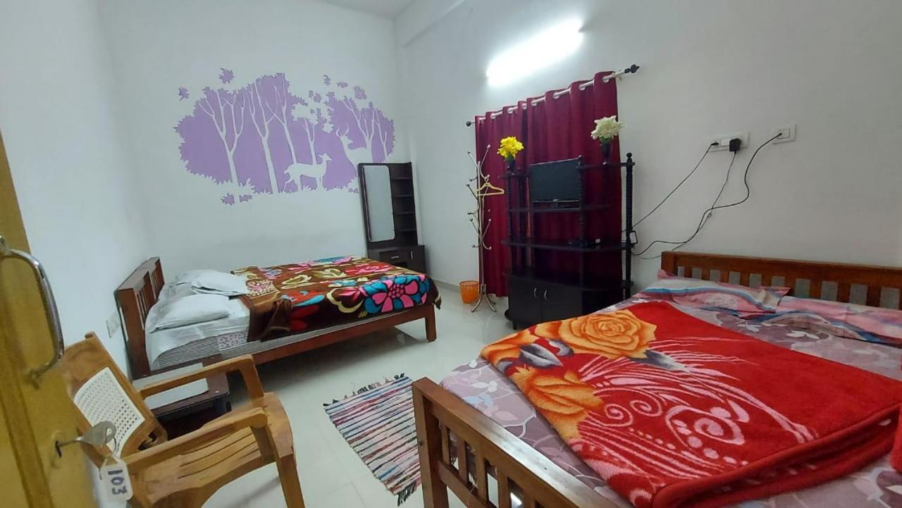 Greenpepperhomestay Munnar Anaviratty Екстер'єр фото